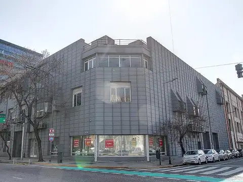 Avenida Ingeniero Huergo 1300