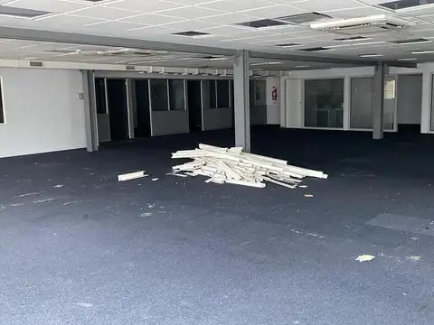 Avenida Ingeniero Huergo 1300