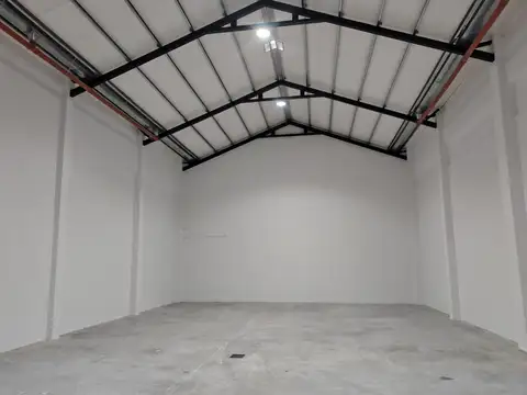 Galpon en Alquiler 33,31  mts Fondo