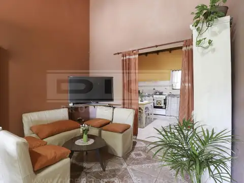 Depto Tipo Casa en Venta 40 años