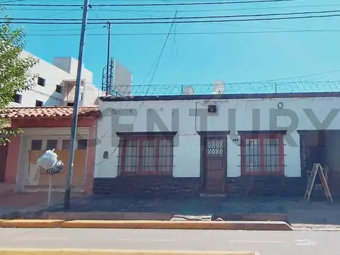 25 de Mayo 400, Piso 0