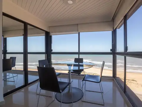 Alquiler 3 suites piscina, mucama, sobre el mar