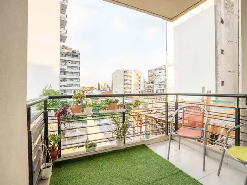 Venta Monoambiente luminoso  balcón en Parque Chas