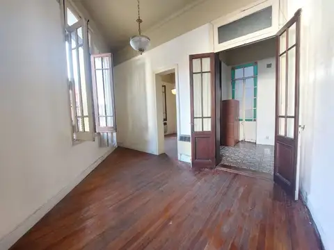 Depto Tipo Casa 5 ambientes con 2 baños