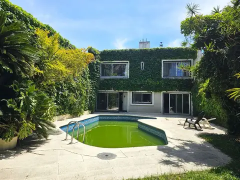 VENTA CASA 4 DORMITORIOS 2 PLANTAS SAAVEDRA PILETA