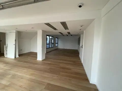 Oficina en Alquiler 20 años