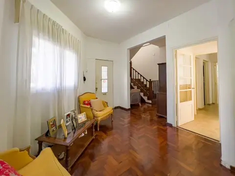 Casa en Venta en Luis Agote, USD 215.000