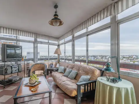 Semipiso 4 ambientes piso 14 con cochera en Villa Urquiza
