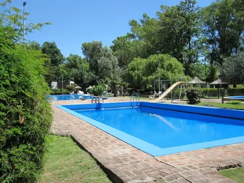 Chalet en alquiler de 1 dormitorio c/ cochera en Merlo
