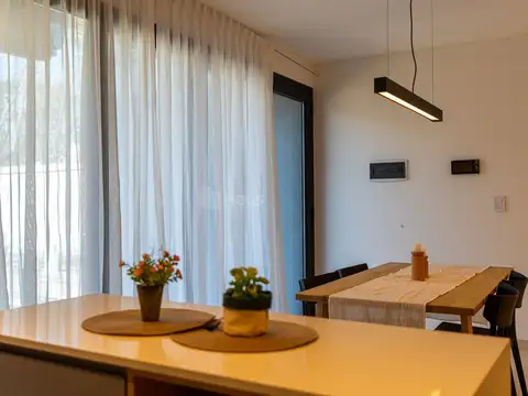 Depto Tipo Casa 5 ambientes con 4 baños