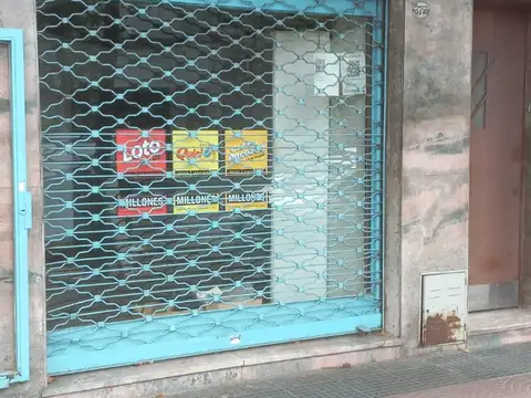 Local en Venta en Flores Sur, USD 320.000