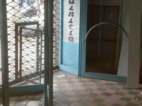 Local en Venta en Flores Sur, USD 320.000