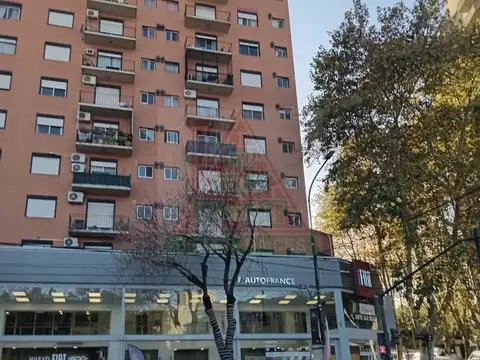 Chile 100, Piso 10