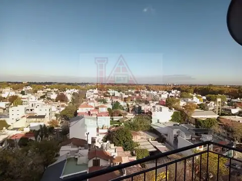 Chile 100, Piso 10