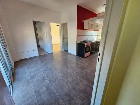 Calixo Oyuela 1600, Piso 2