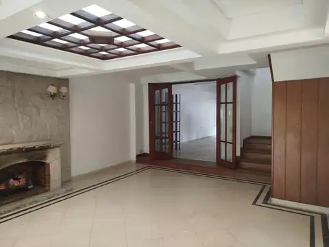 Depto Tipo Casa 4 ambientes con 3 baños