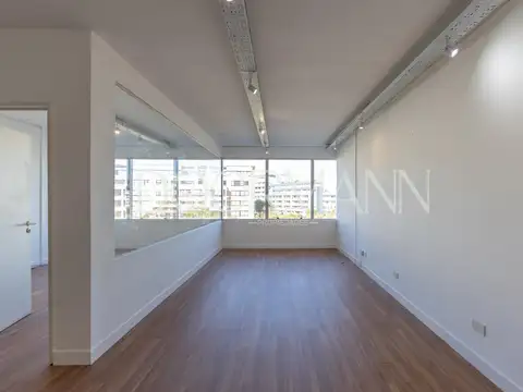 Oficina en Venta con 1 cochera