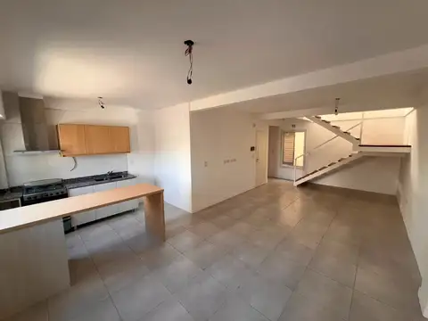 José Pascual Tamborini 4800, Piso 1