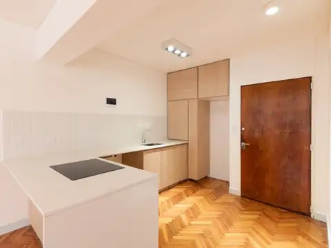 San Martín 600 , Piso 6