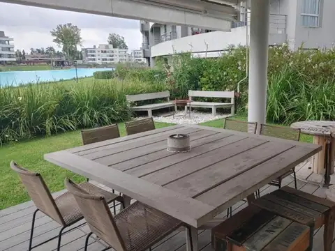 Exclusivo Semi Piso en el Lagoon
