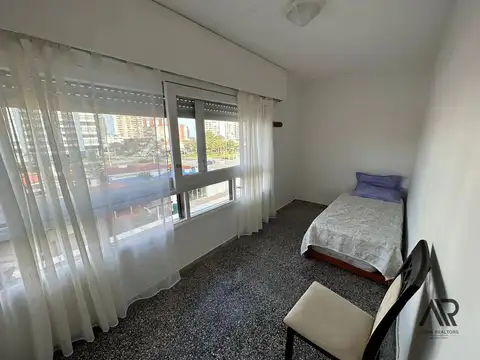 Departamento en Alquiler con 1 cocheras