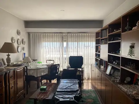 Avenida Mitre 300, Piso 7