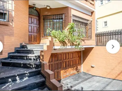 Casa 5 ambientes con 3 baños