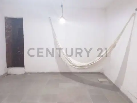 Venta de PH 2 Ambientes con Sótano, Entrada Independiente y Patio