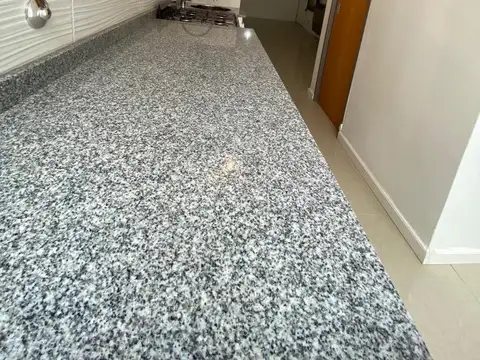 Casa 2 ambientes con 2 baños