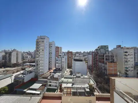 Departamento en Alquiler en Parque Centenario, $ 800.000
