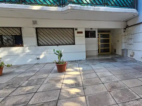 2 Amb muy luminosos 2 cuadras de Av. Cabildo