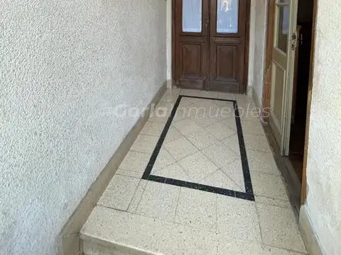 CASA LOTE 503 M2 - 2 DORM - 3 BAÑOS - OFICINA - ESCRIBANIA - GALERIA - GALPON - PARRILLA - LOBOS -