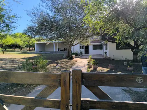 VENTA CASA + DPTO EN VILLA LA BOLSA