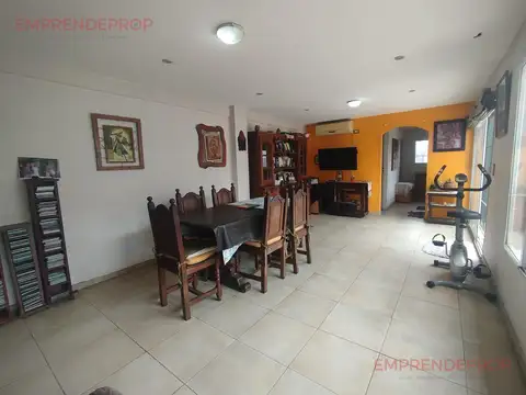 Departamento 5 ambientes con 2 baños
