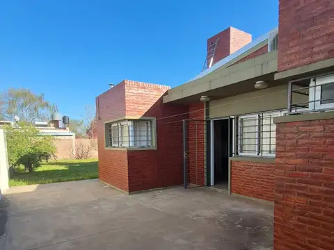 SAAVEDRA Y SARMIENTO