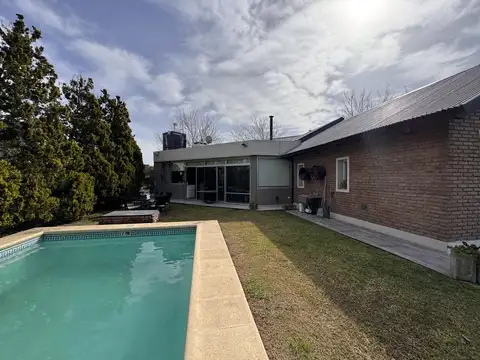 Casa en Venta con 1 cochera