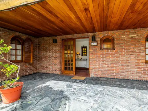 Casa en Venta en Campana, USD 295.000