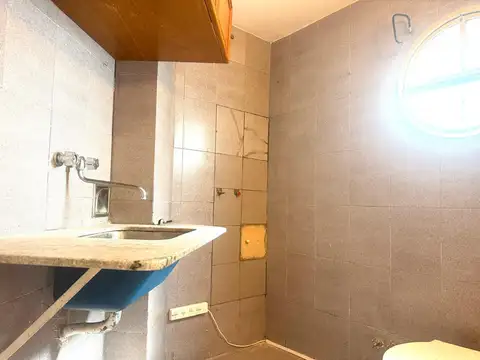 Departamento 7 ambientes con 2 baños