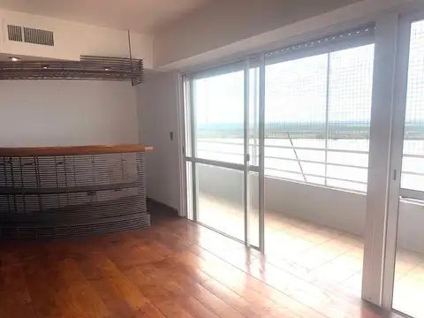 Departamento 7 ambientes con 2 baños