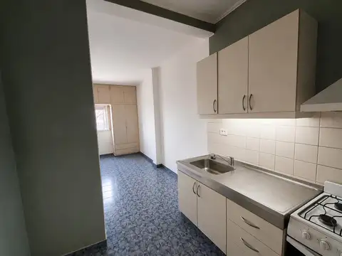 Departamento en Venta en San Isidro Vías / Rolon, USD 58.000
