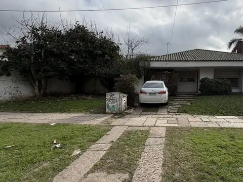 Ituzaingo  al 200