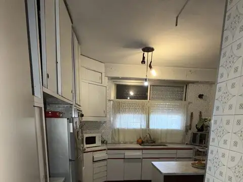 Casa en Alquiler con 2 cocheras