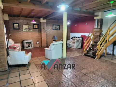 Casa en Alquiler Temporal con 1 cochera