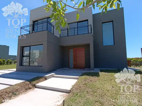 Casa en Araucarias