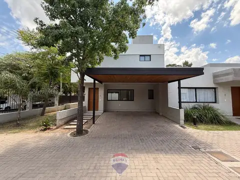 Casa en Venta en Villa Belgrano, USD 197.997