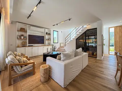 Casa en Venta con 1 cochera