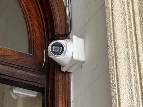 Depto Tipo Casa en Venta 100 años