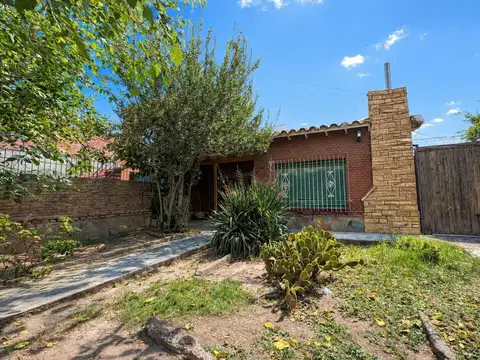VENTA CASA A RECICLAR EN VILLA NUEVA