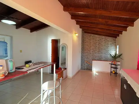 Venta/Permuta Casa 4 Dormitorios Jardin Parquizado Piscina. Country 16