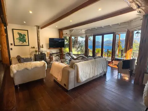 Venta casa Villa La Angostura
